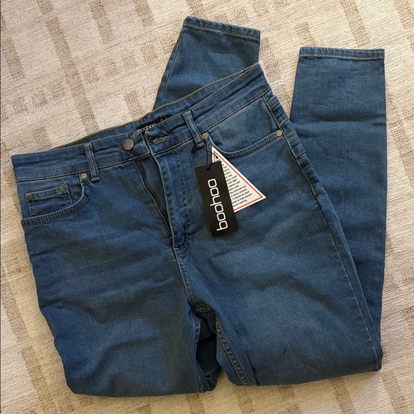 Boohoo Classic Blue Jeans - Picture 1 of 4